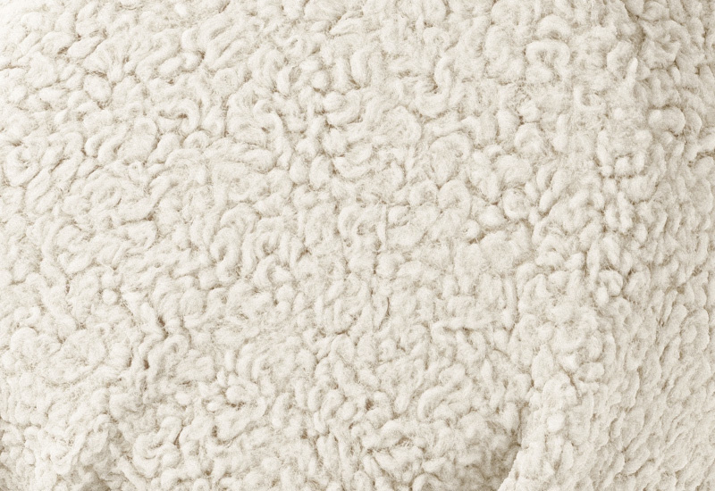 Sample Shearling Pearly Off White in the group Furniture / Fabric samples at Layered (FSSLOW0510)